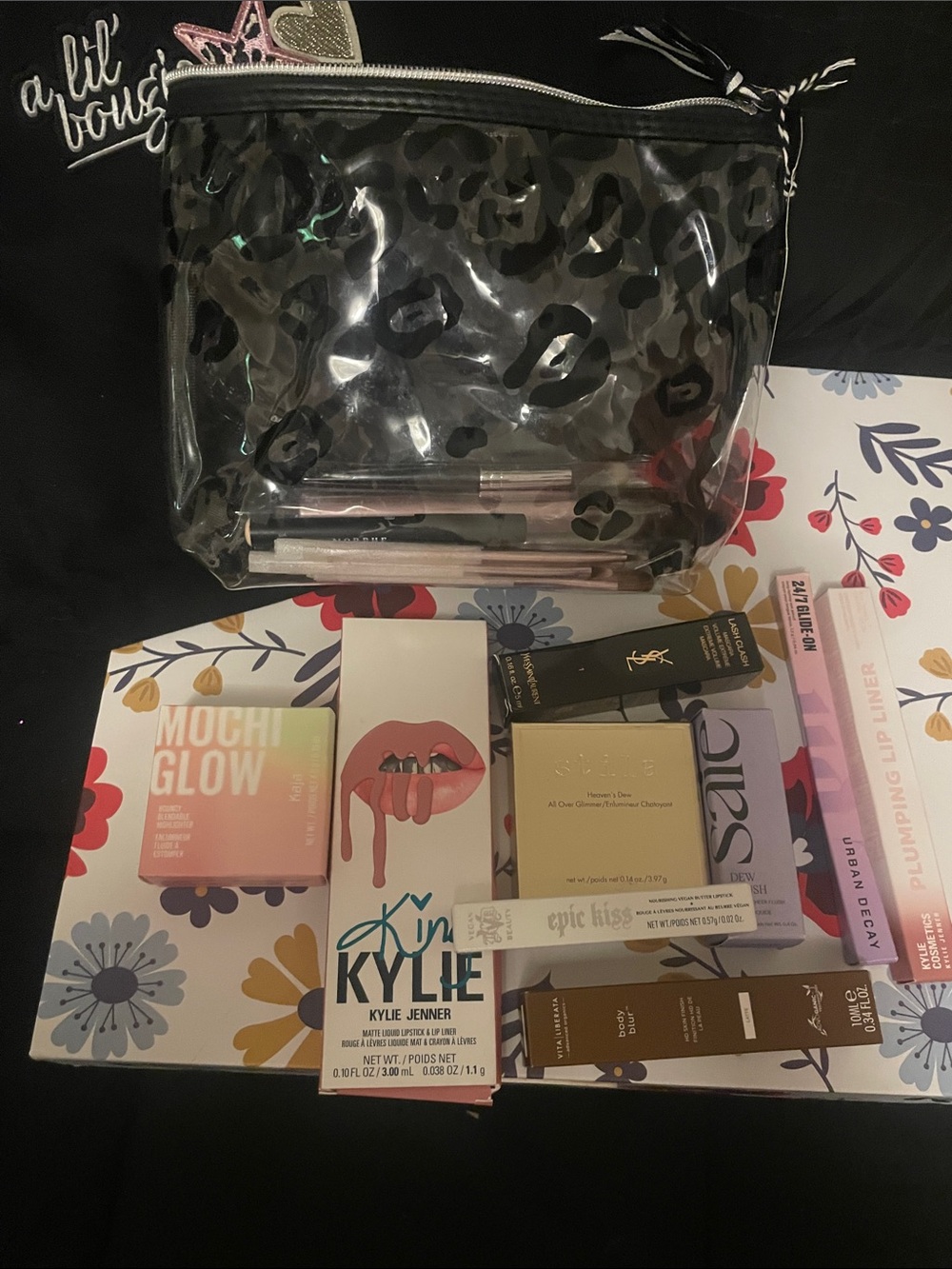 Cosmetic goodie bag with tote bag lot - Picture 17 of 17